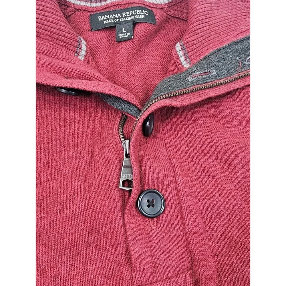 BANANA REPUBLIC Merino‎ Wool Garnet Red Mens L Mock Neck Button & Zipper Close